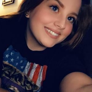 Meet your Posher, Liz